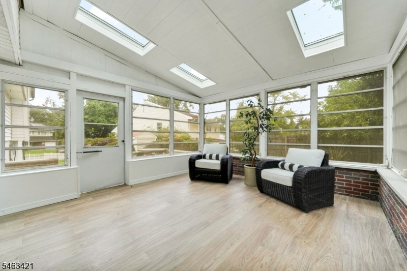 Three Seasons Room