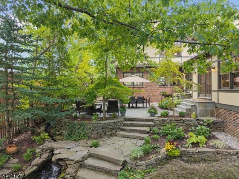Walkway to Lower Patio