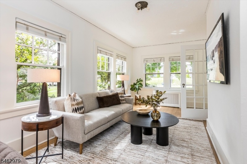 Sunroom/Den