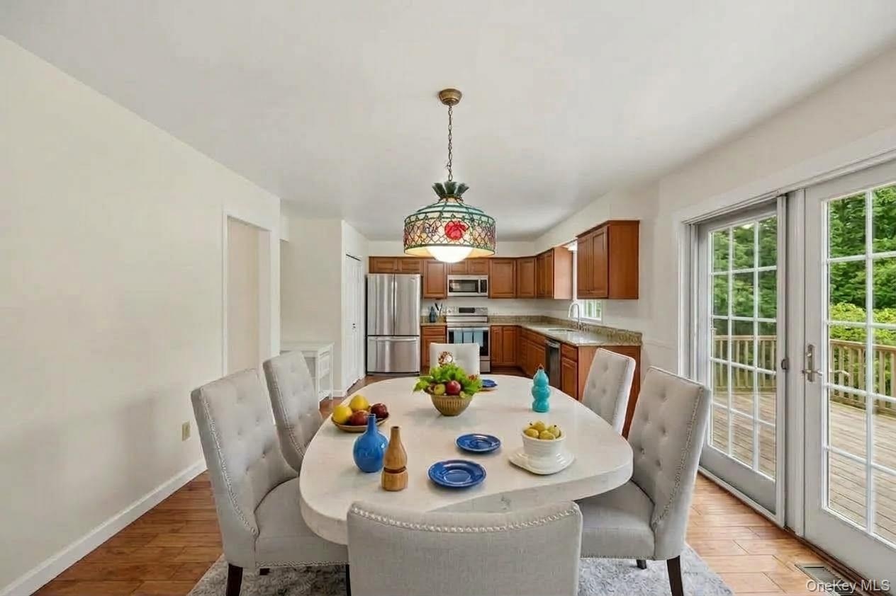 The breakfast nook is more than a nook. It's very spacious.