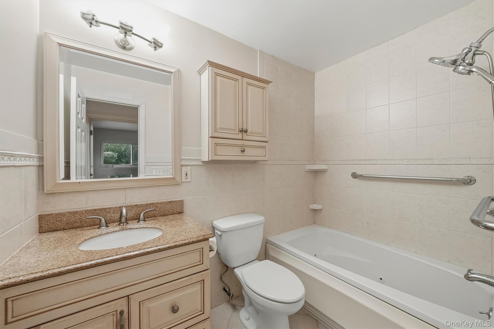 Hall bathroom.