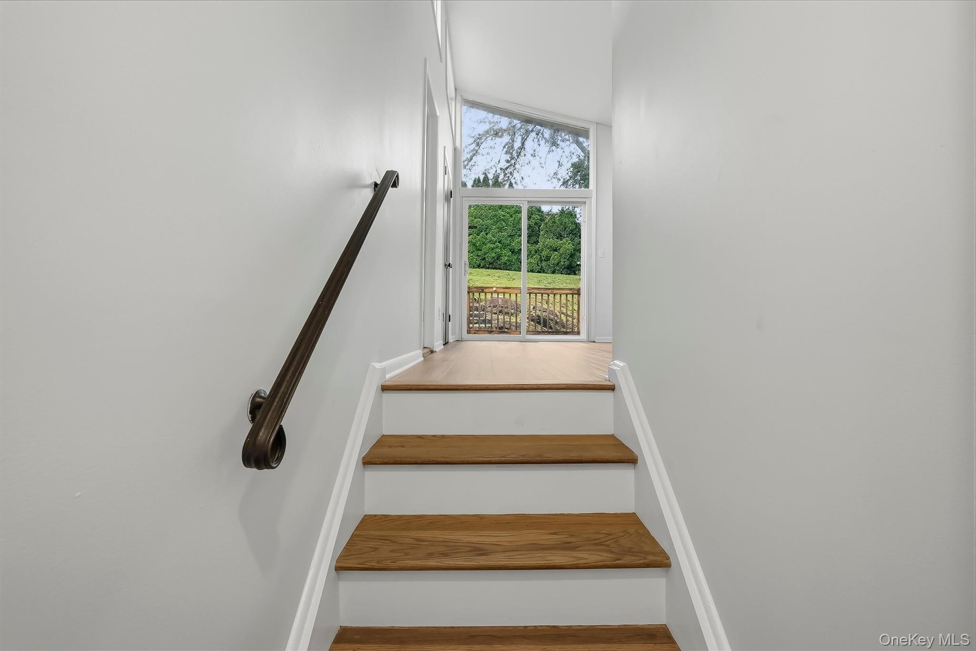 Primary bedroom entrance.