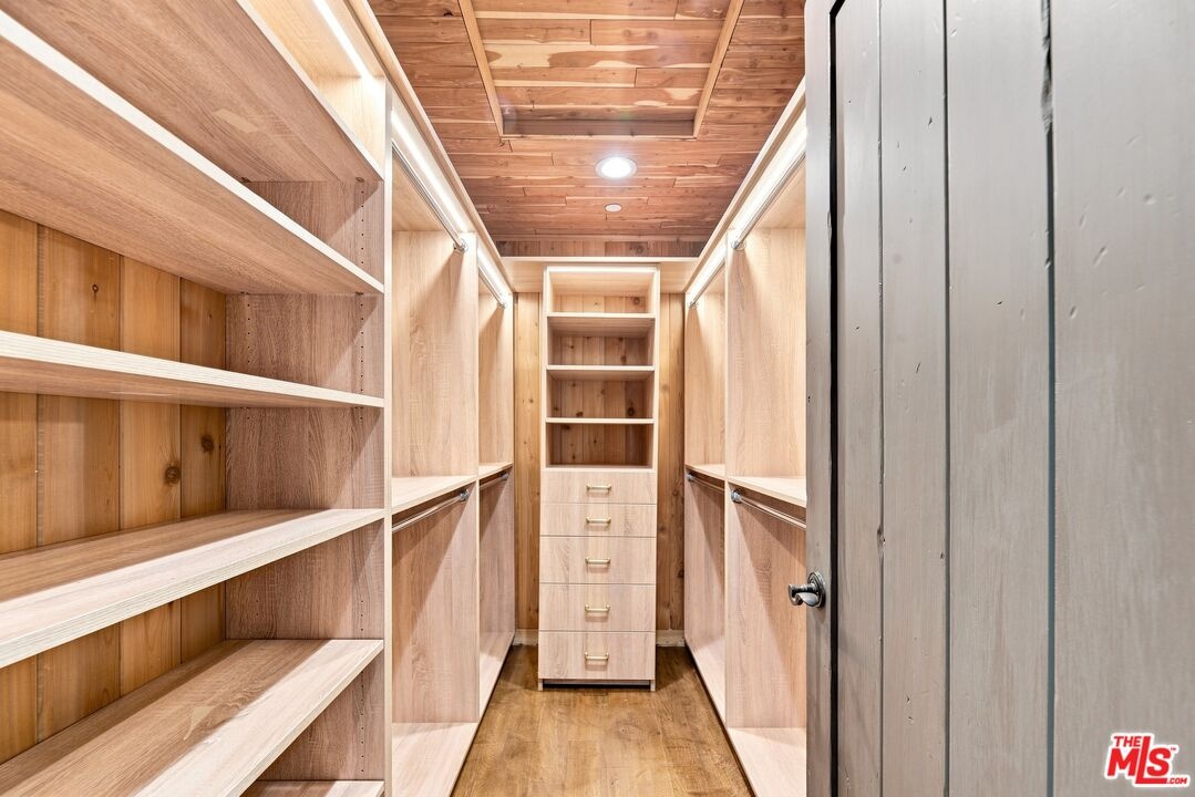 Primary Closet 1 0f 2