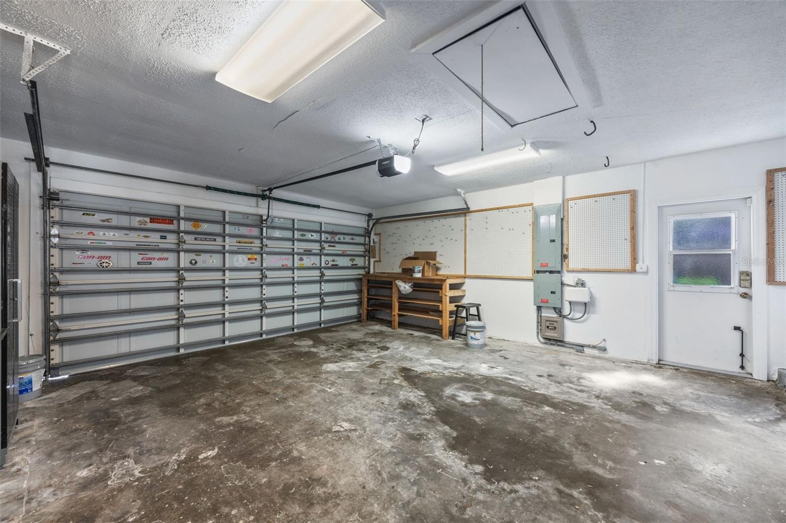 2 Car Garage