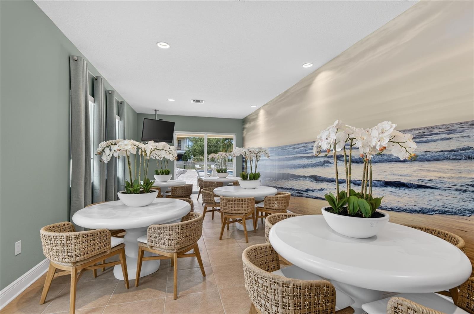 Redington Yacht & Tennis Clubhouse Entertainment Space