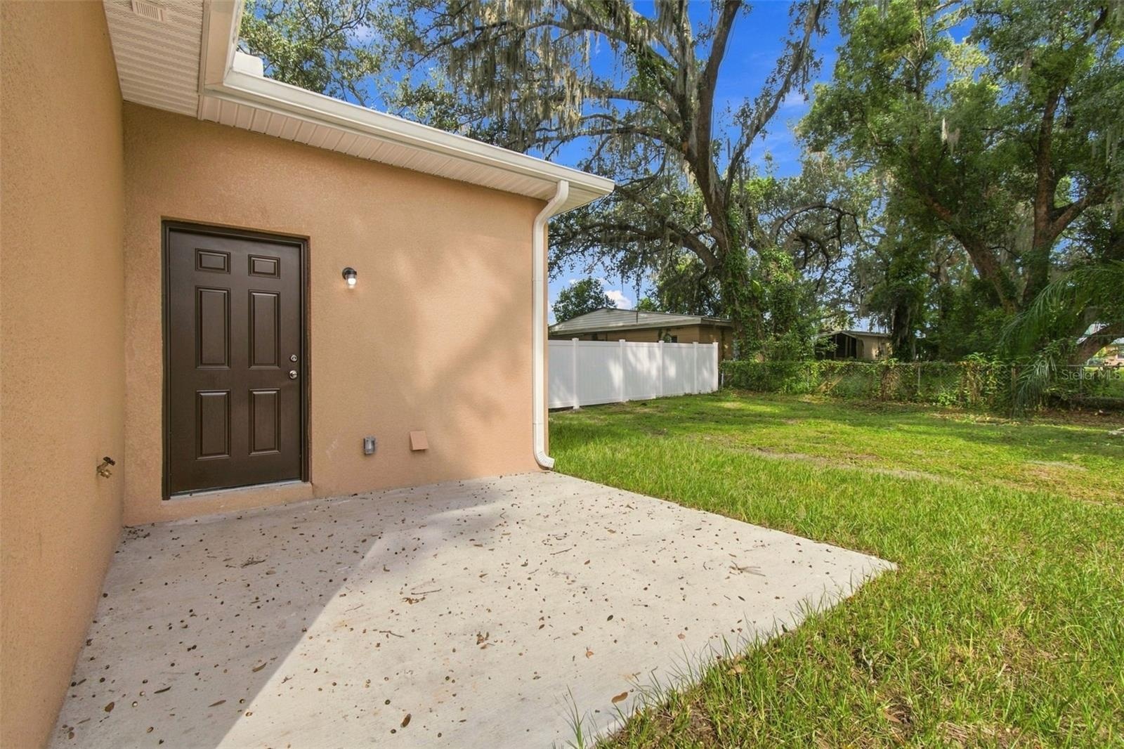 each side has patio