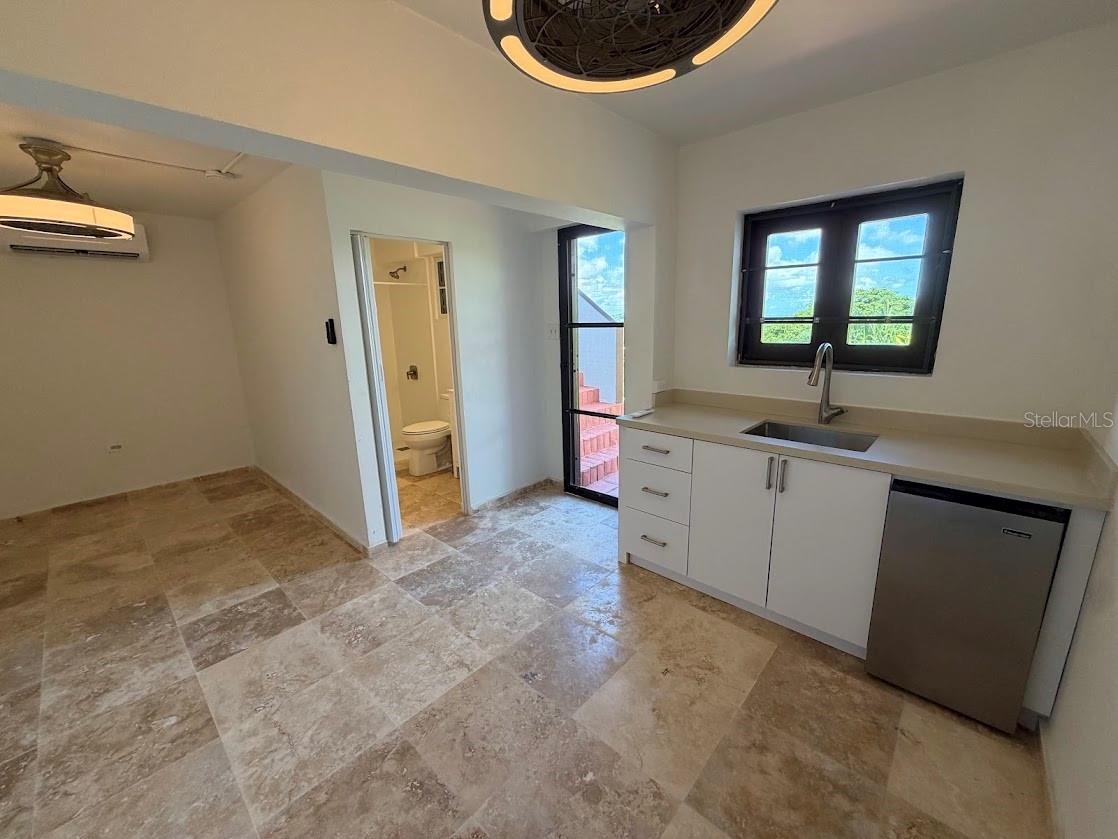 kitchenette -studio
