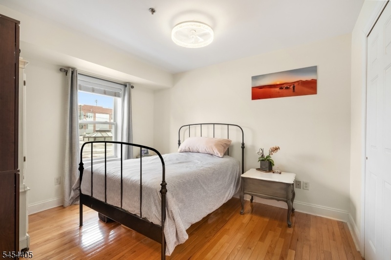 Guest Bedroom 1