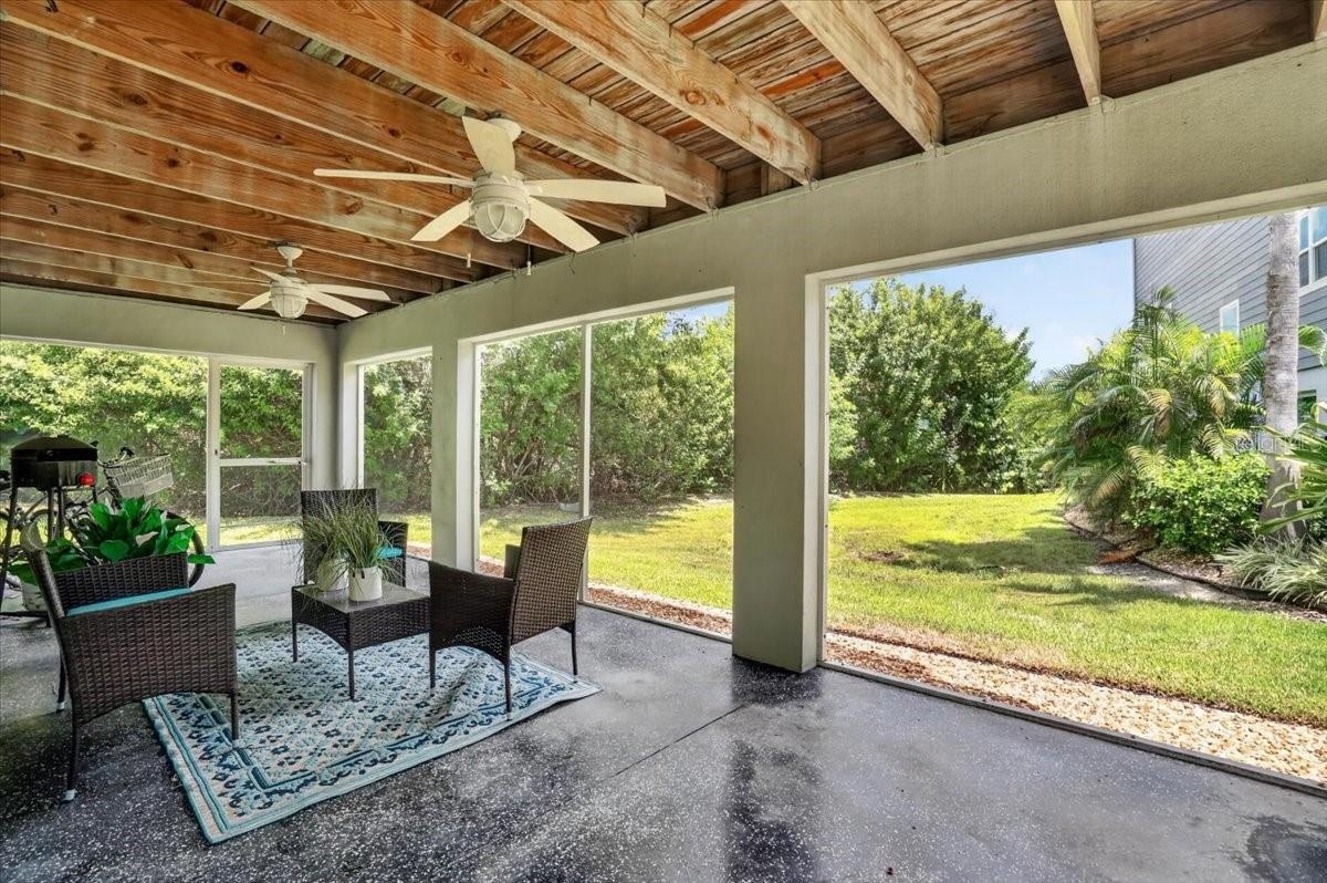 6330 Laguna Dr, Longboat Key, FL 34228