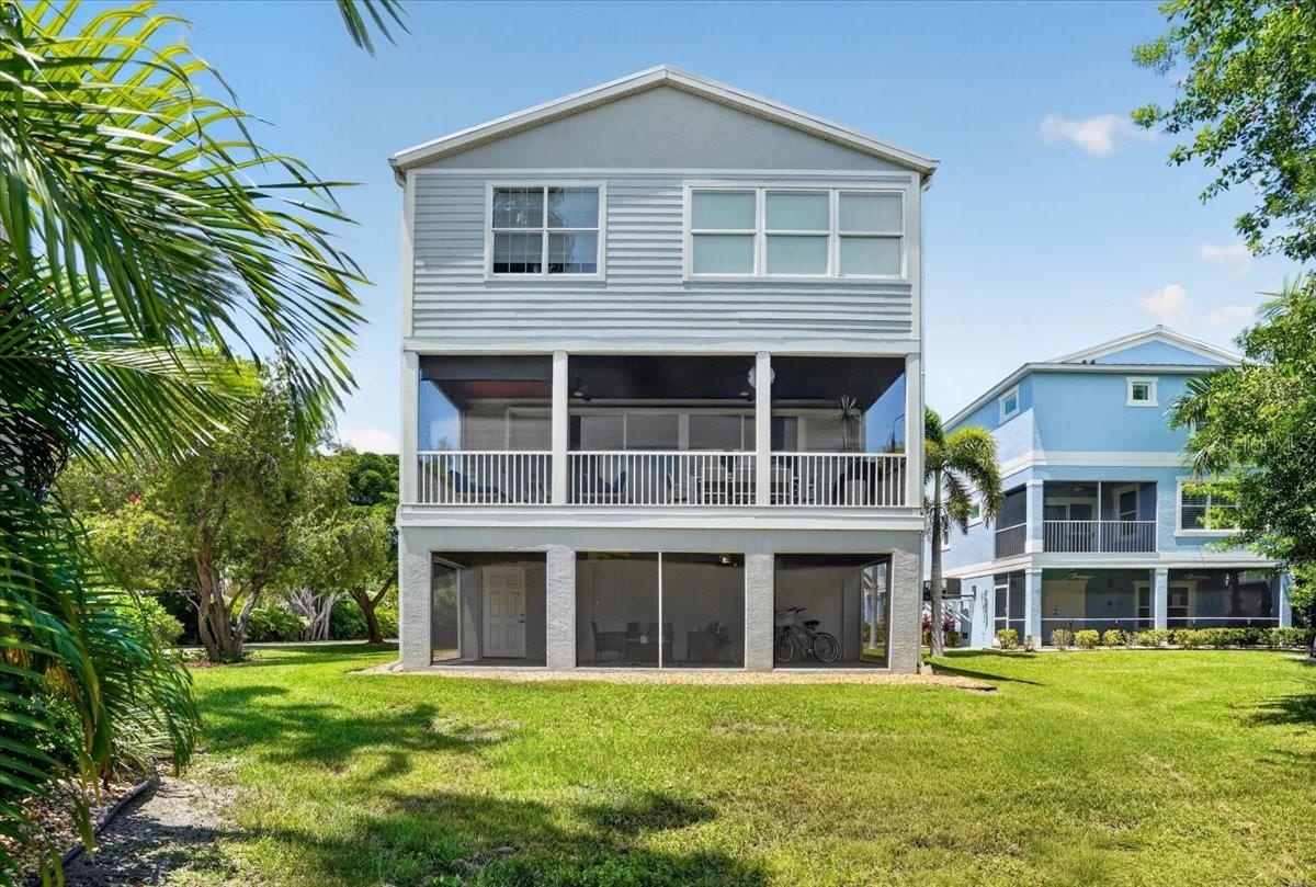 6330 Laguna Dr, Longboat Key, FL 34228