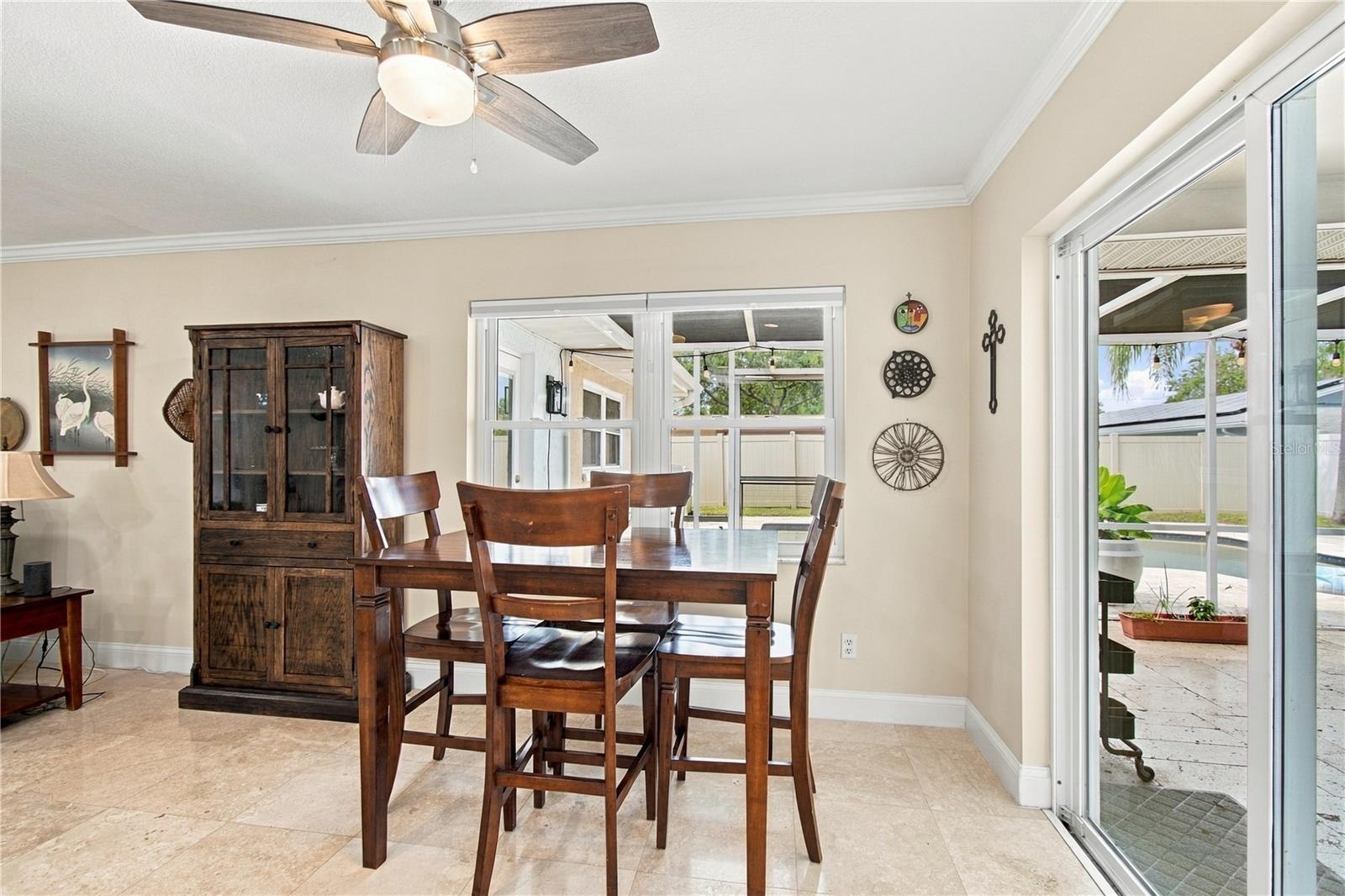 Breakfast nook