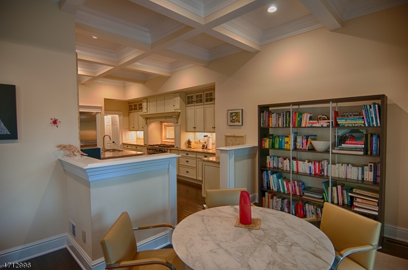 Kitchen and Breakfast Nook