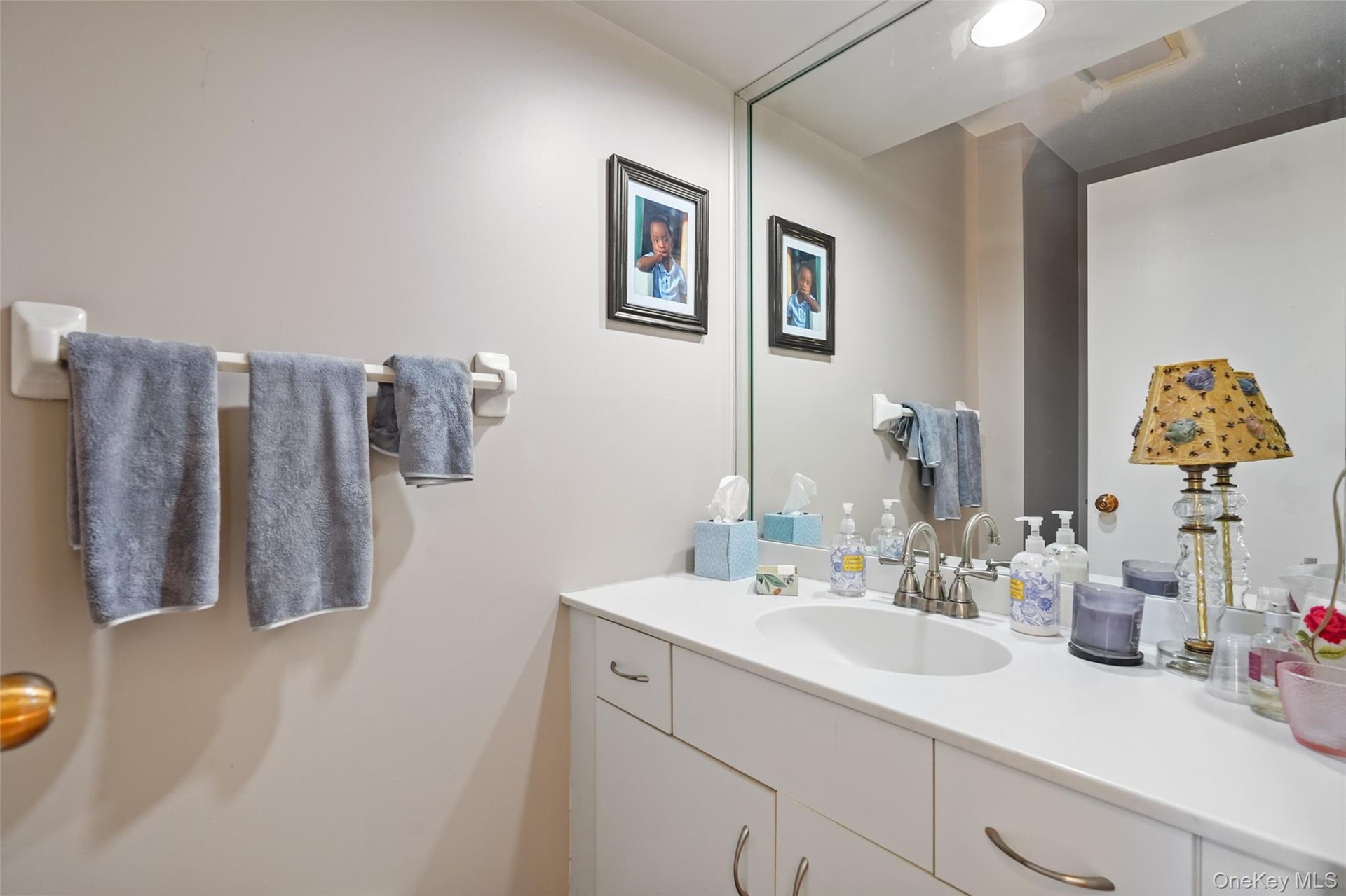 Powder room
