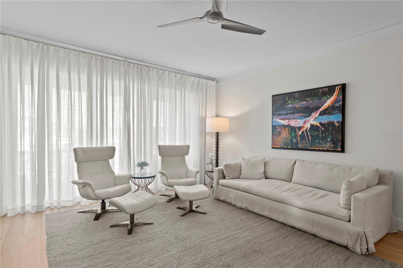 2nd level living room
