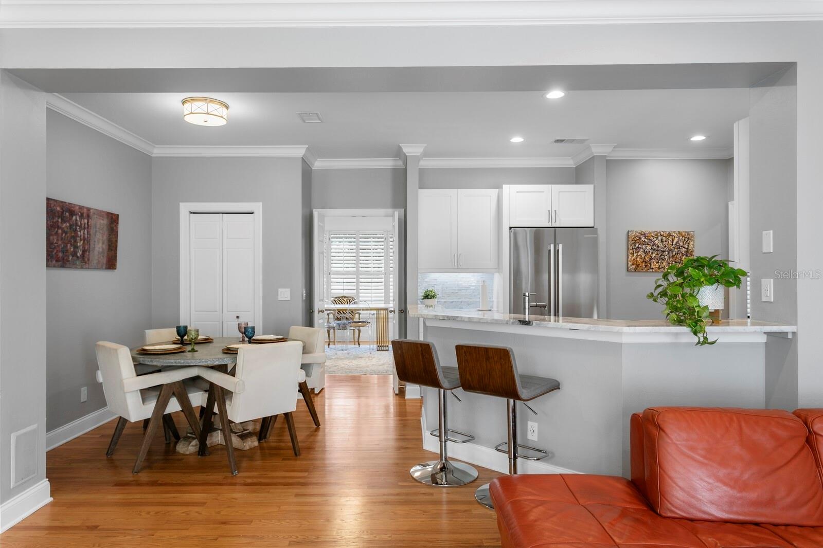 Kitchen/Family Room Combo