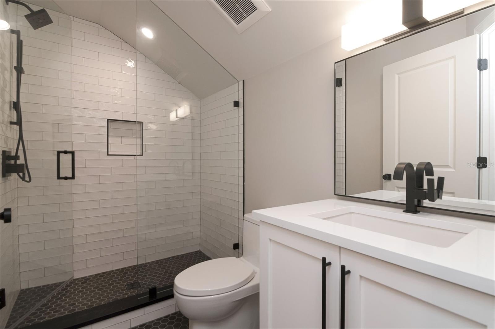 3rd floor full bath