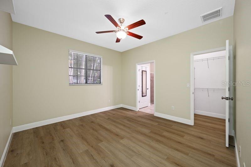 #3 Bedroom with walk-in closet and en-suite bathroom