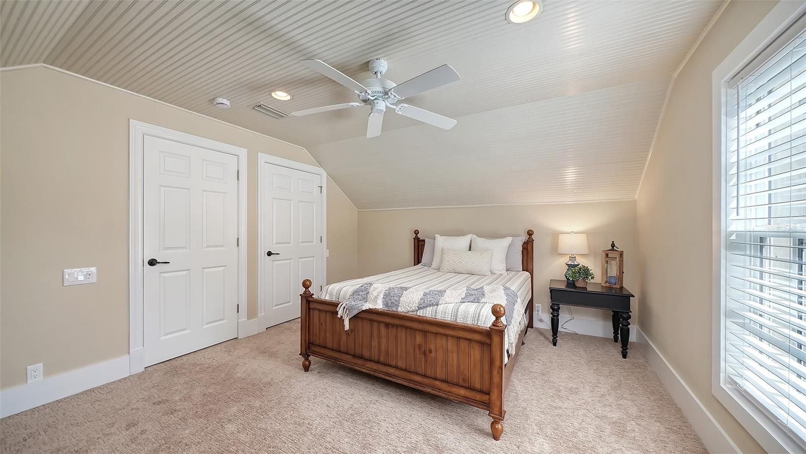 Upstairs - 6th bedroom