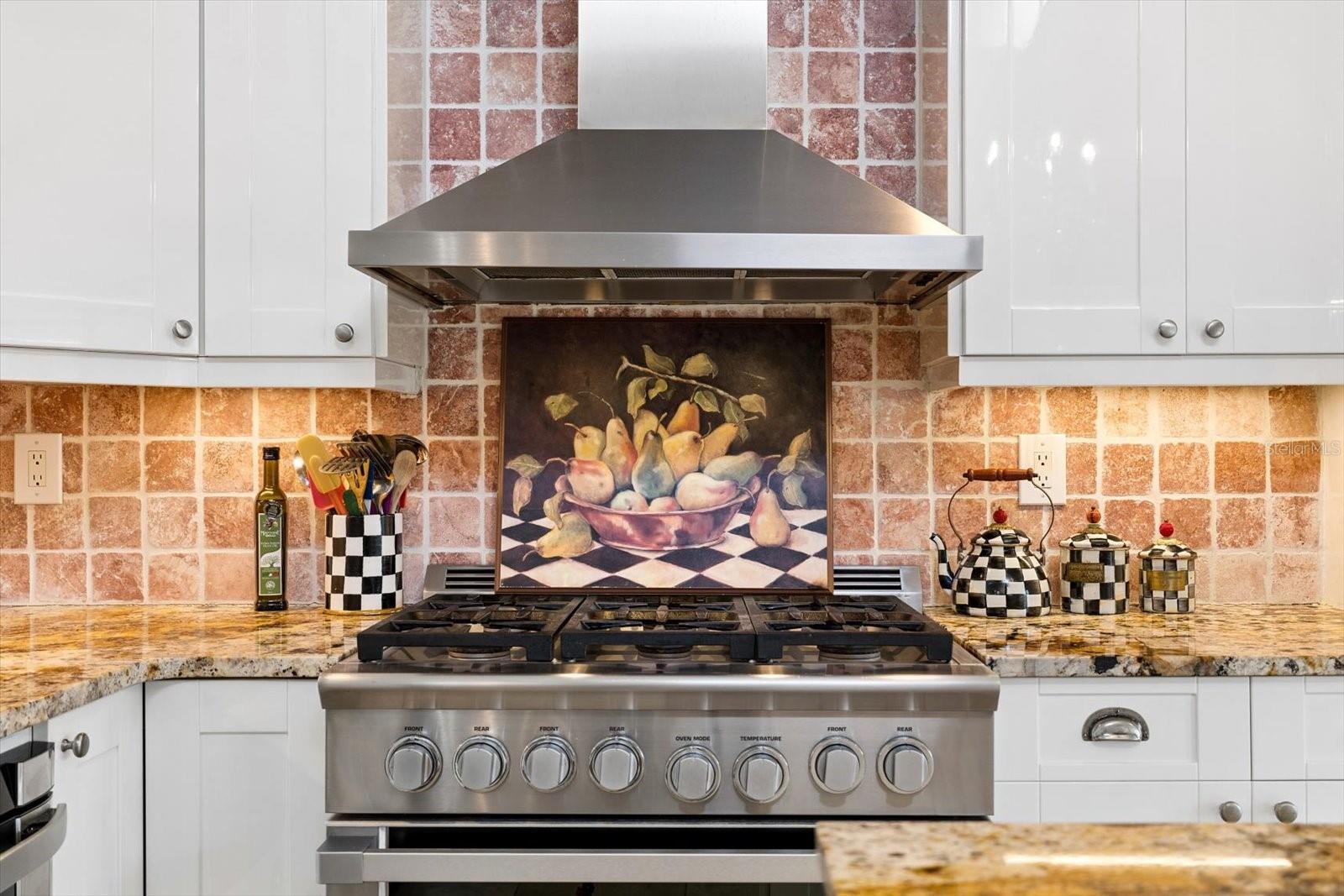 Gas Range and Hood