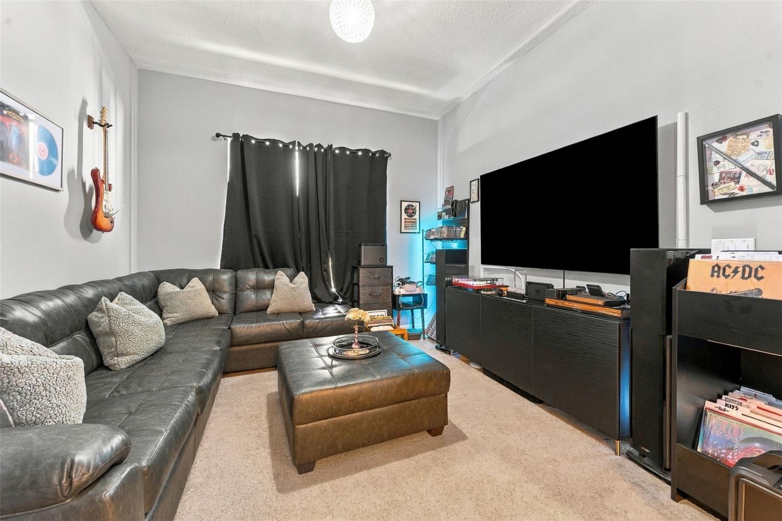 Bonus room first floor
