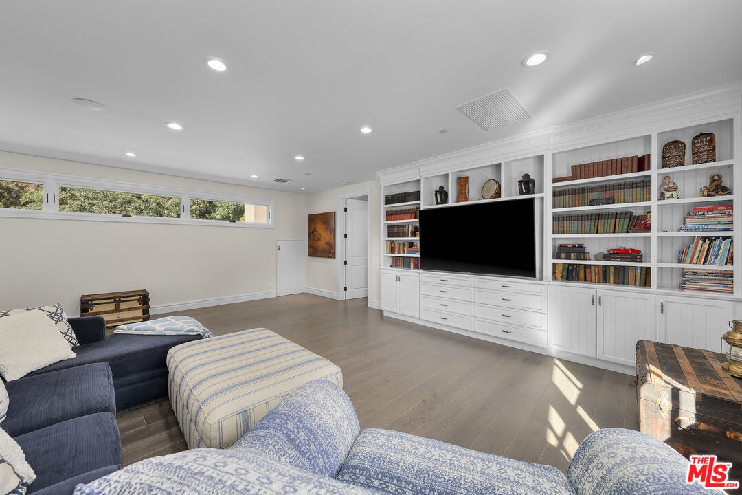 2nd Family Room