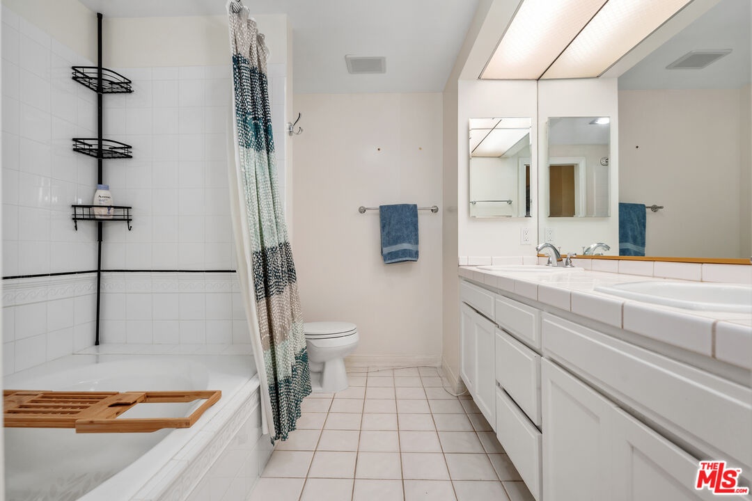 TUB AND SHOWER