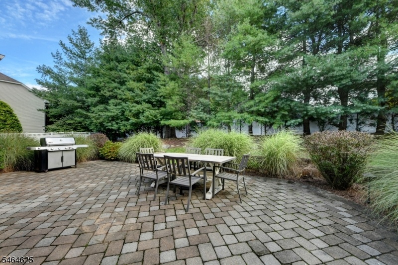 Enjoy outdoor entertaining