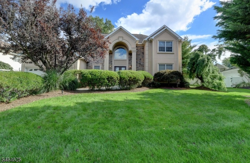 Gorgeous home and location!