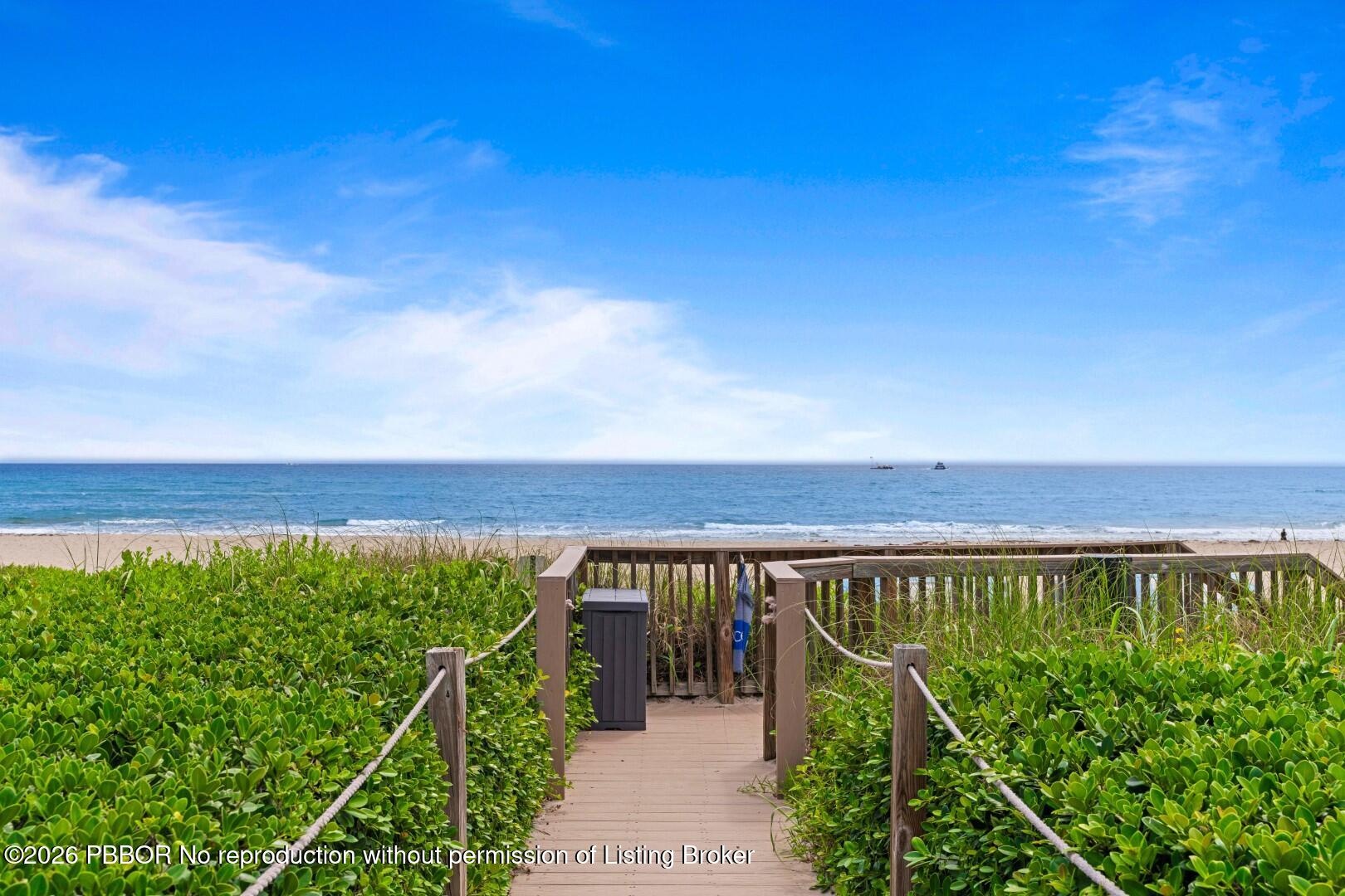 Path to beach