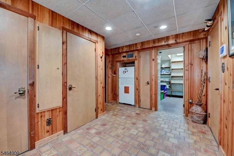 mudroom