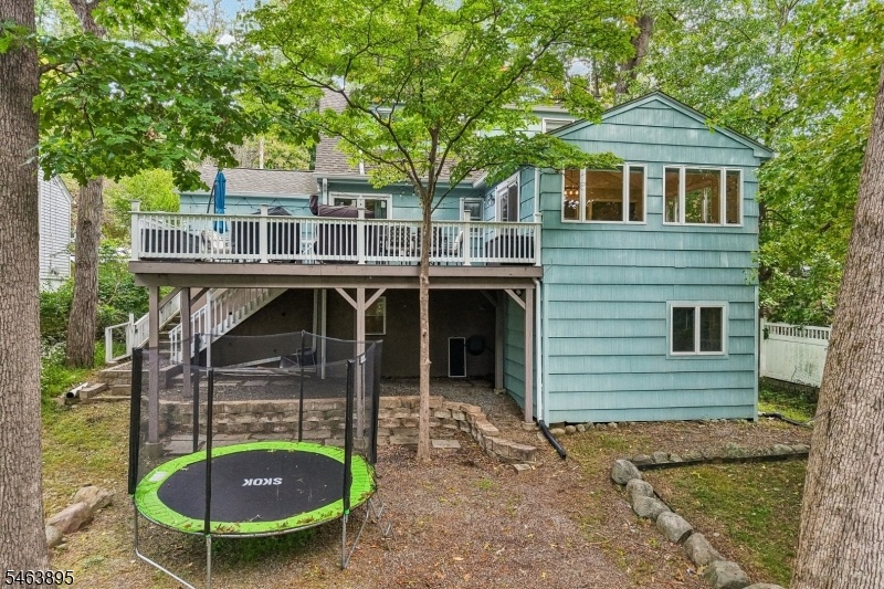 deck/yard