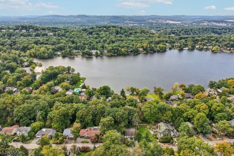 Pines Lake