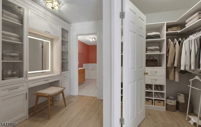 Primary Sitting Rm Closet V S