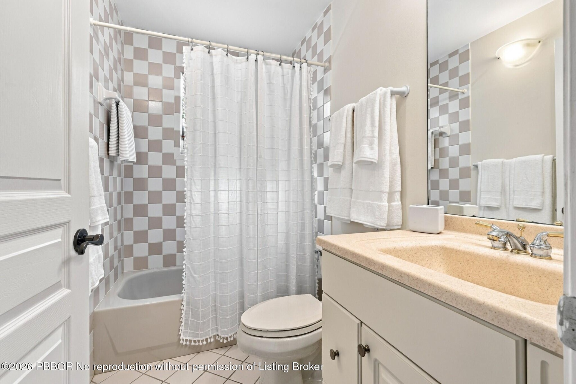 Guest House Bath