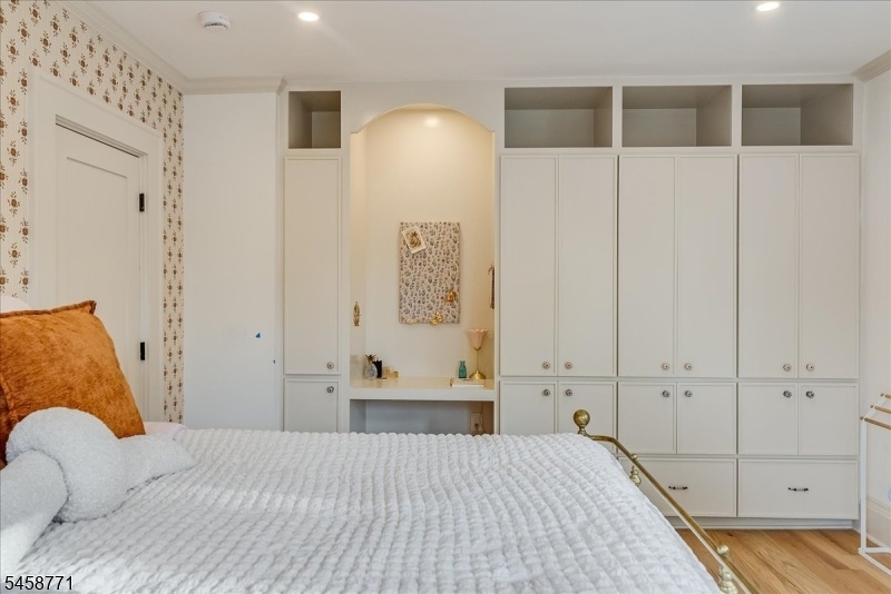 2nd Floor Front Bedroom