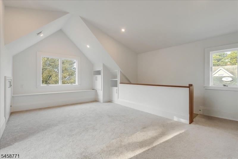 Sunny and Spacious Third Floor