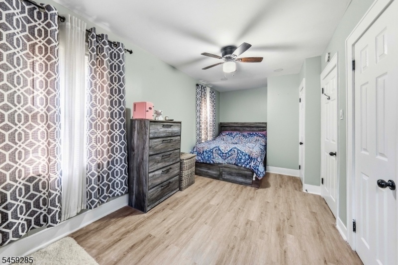 bedroom main