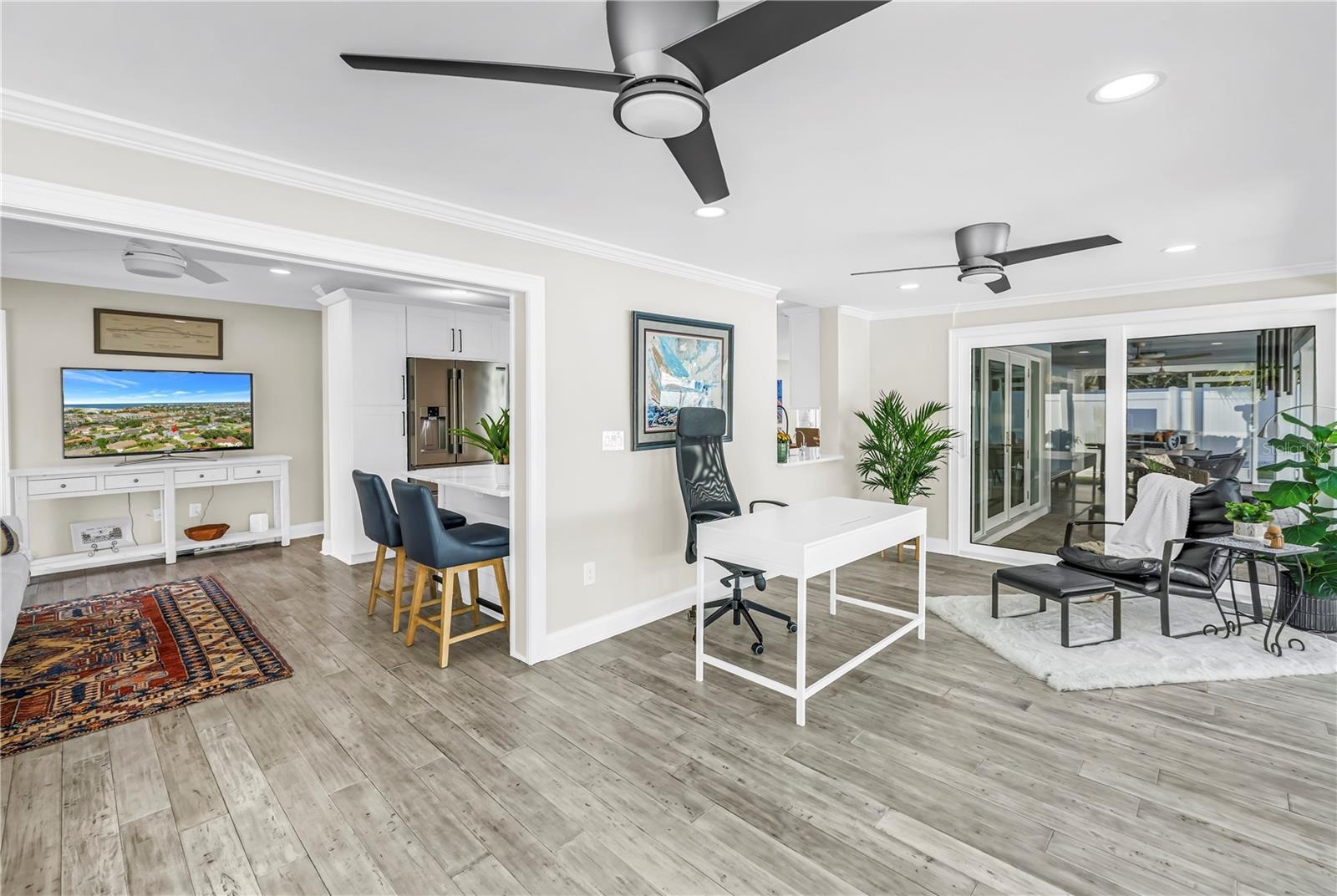 This Solarium/Florida Room is 11 x 23... great space to set up indoor/outdoor living.