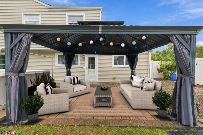 Patio -Virtually Staged