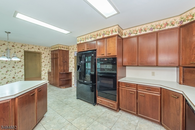Eat In Kitchen