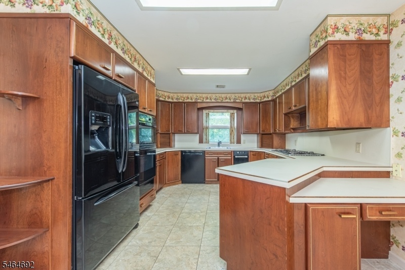 Eat In Kitchen
