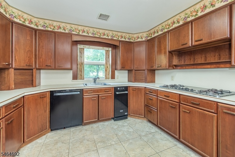 Eat In Kitchen