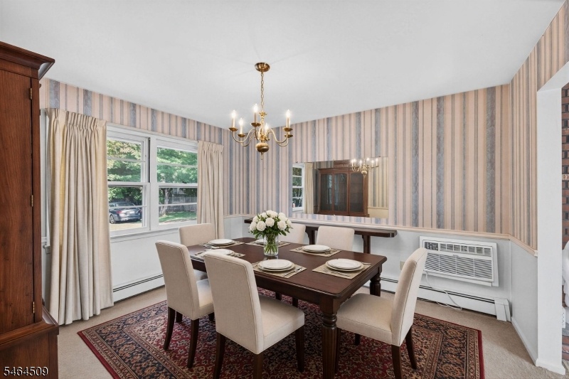 Dining Room Virtually Staged