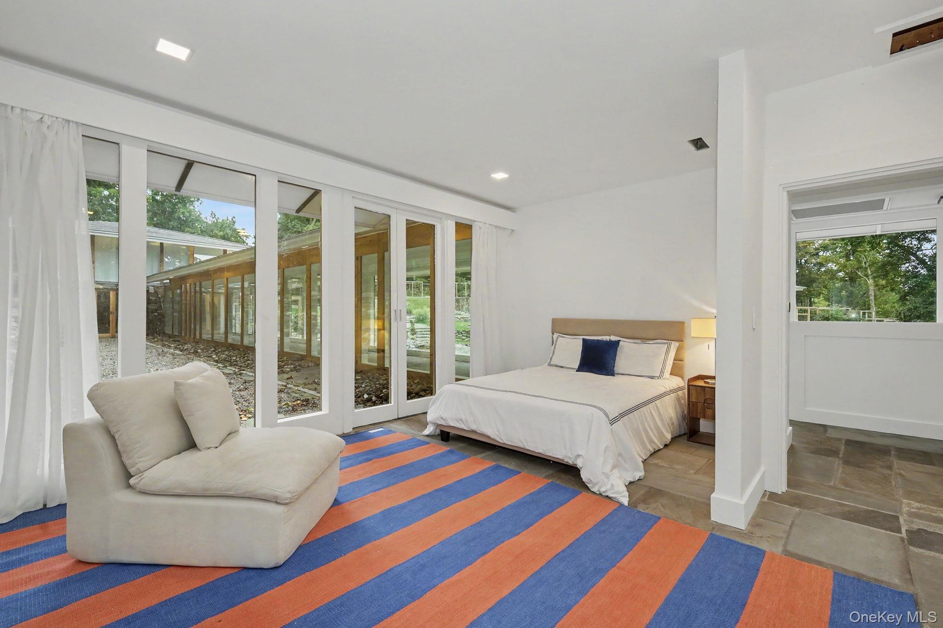Guest Pavilion Left wing bedroom