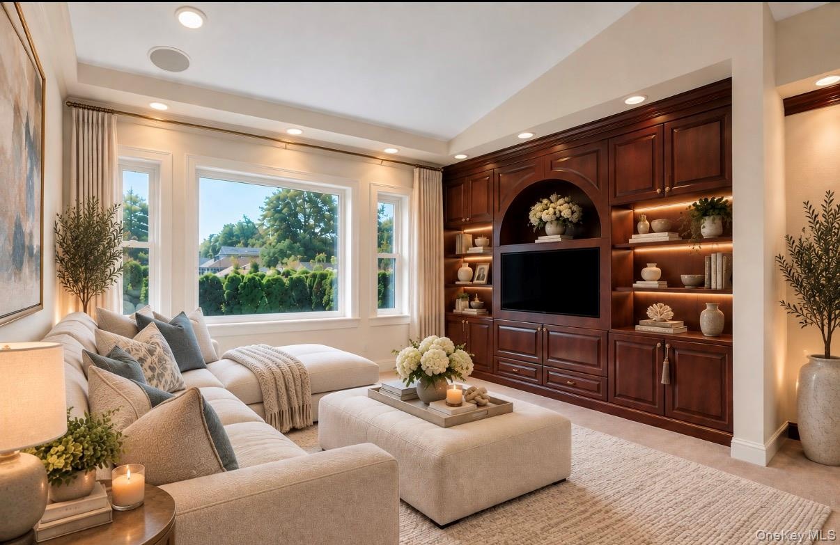 VIRTUALLY STAGED — PAINT COLOR HAS BEEN VIRTUALLY CHANGED AND DÉCOR HAS BEEN ADDED TO SHOW THE POSSIBILITIES.
