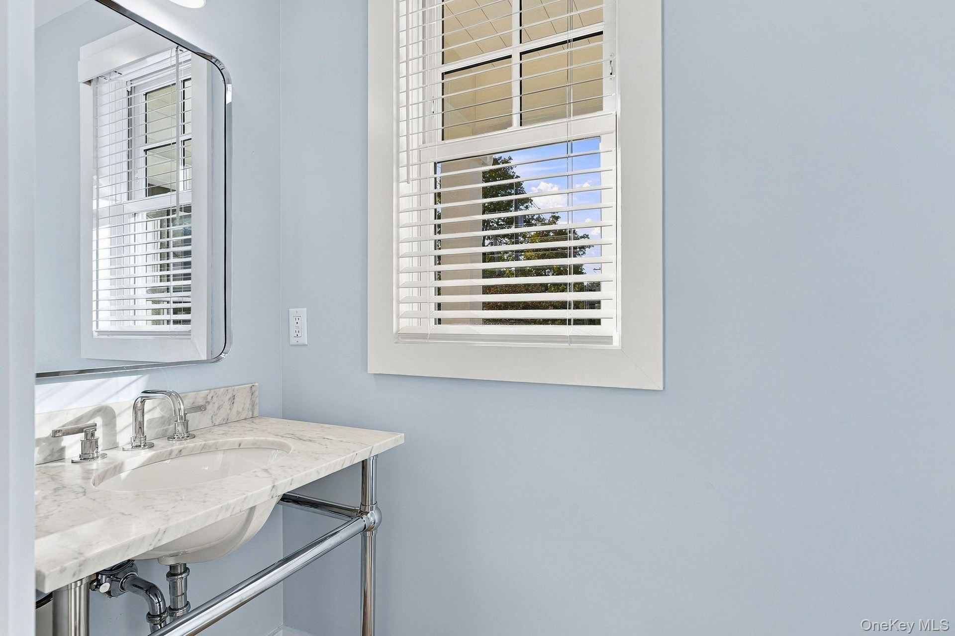 powder room