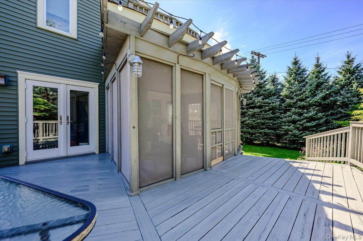 screened in porch