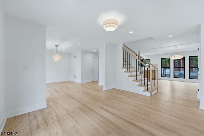 Foyer Wide