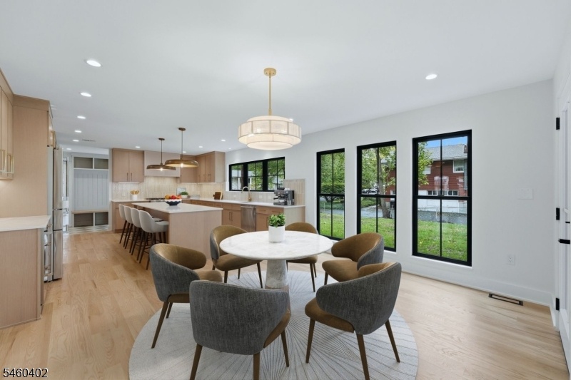 Eat In furniture