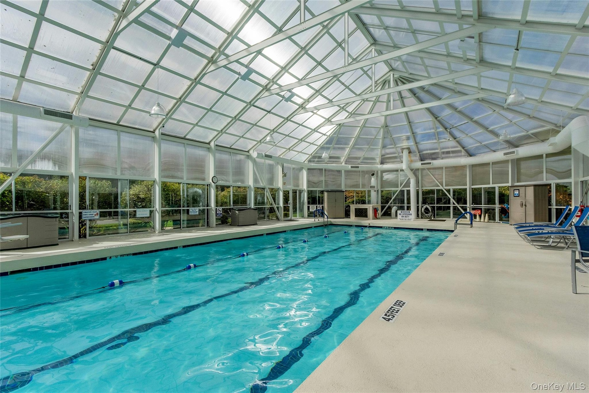 Swimming Pool Clubhouse